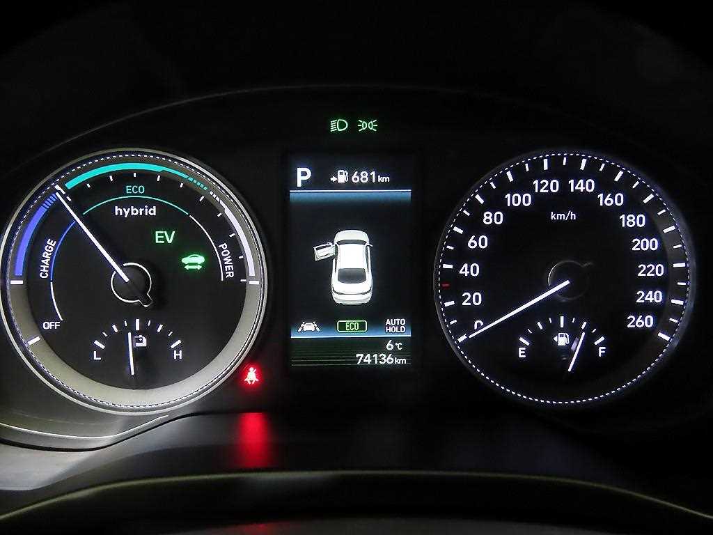 HYUNDAI Grandeur - Vista 9