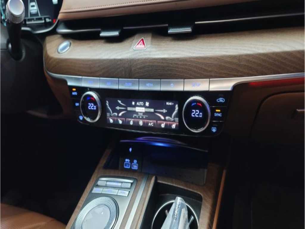 Genesis G80 - Vista 12