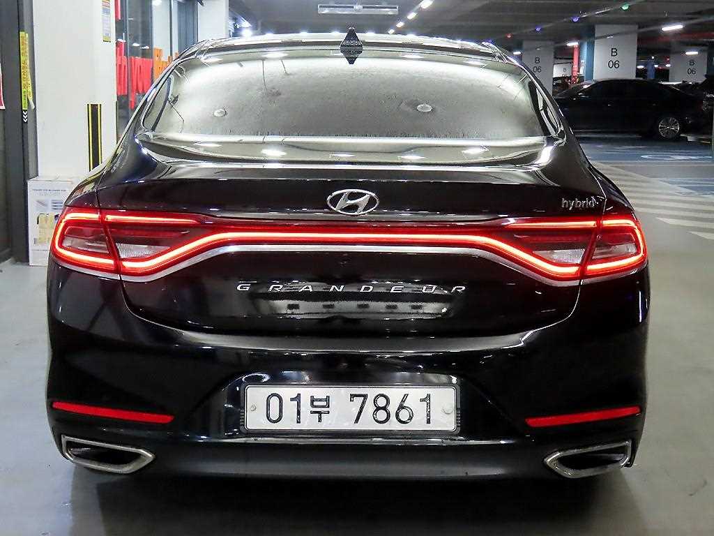 HYUNDAI Grandeur - Vista 5