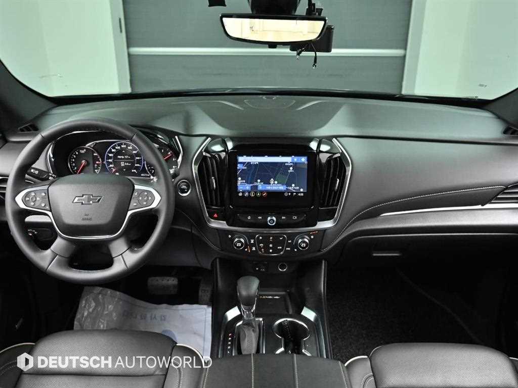 Chevrolet Travers - Vista 7