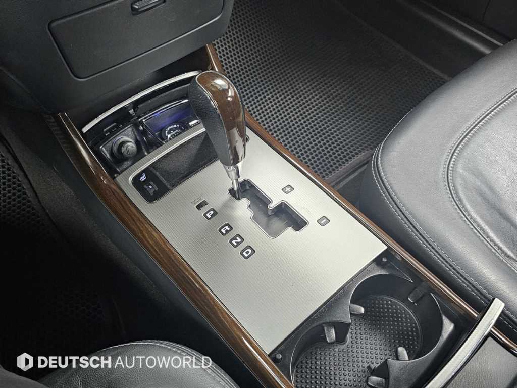 HYUNDAI Grandeur - Vista 9