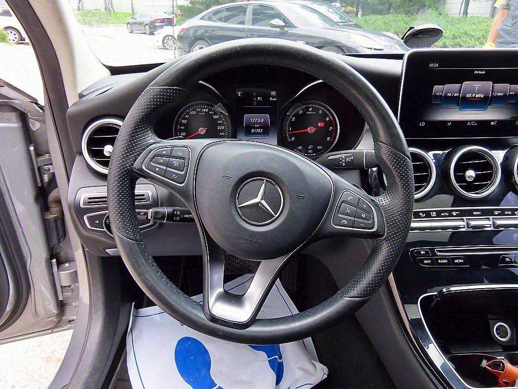 Mercedes Benz C Class - Vista 8