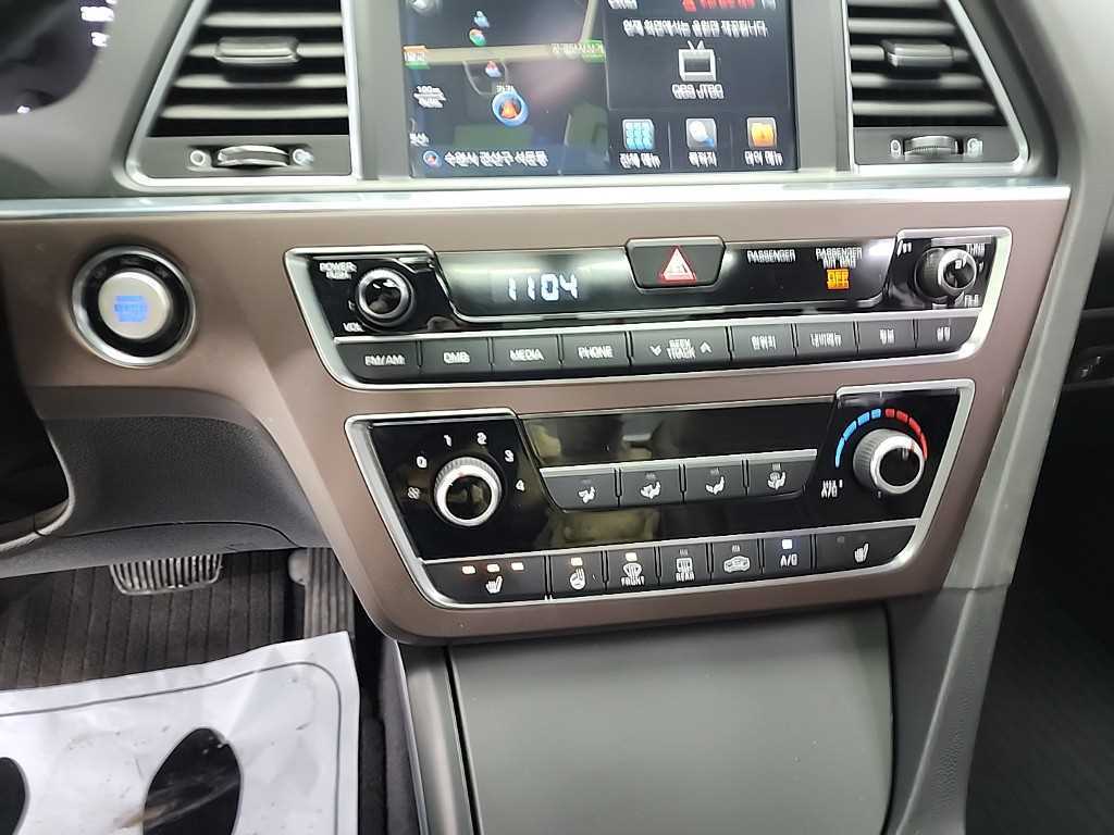 HYUNDAI Sonata - Vista 10