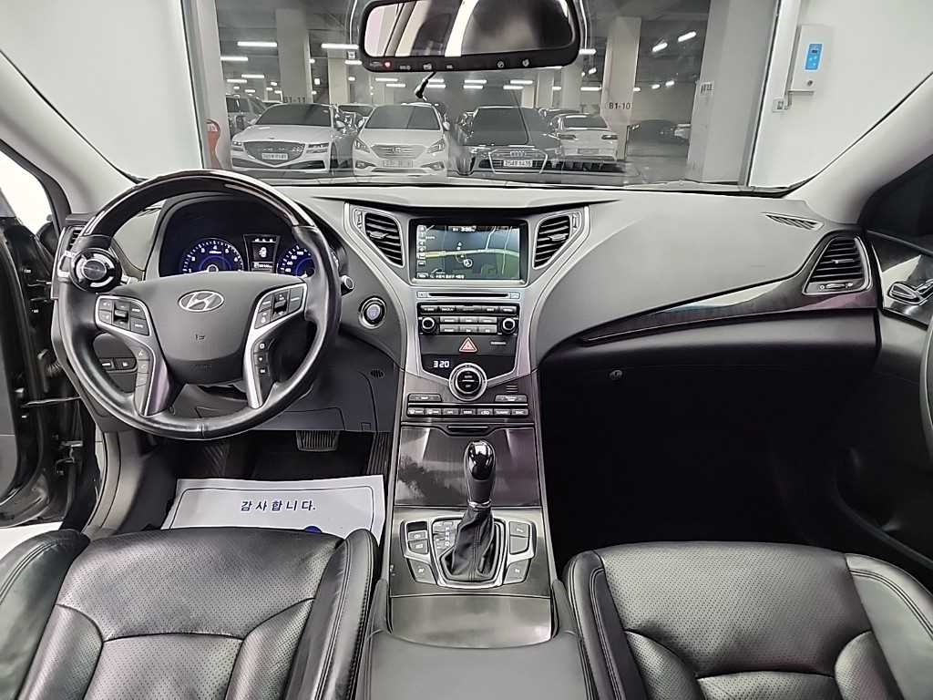 HYUNDAI Grandeur - Vista 7