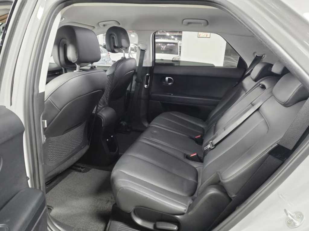 HYUNDAI Ioniq 5 - Vista 6