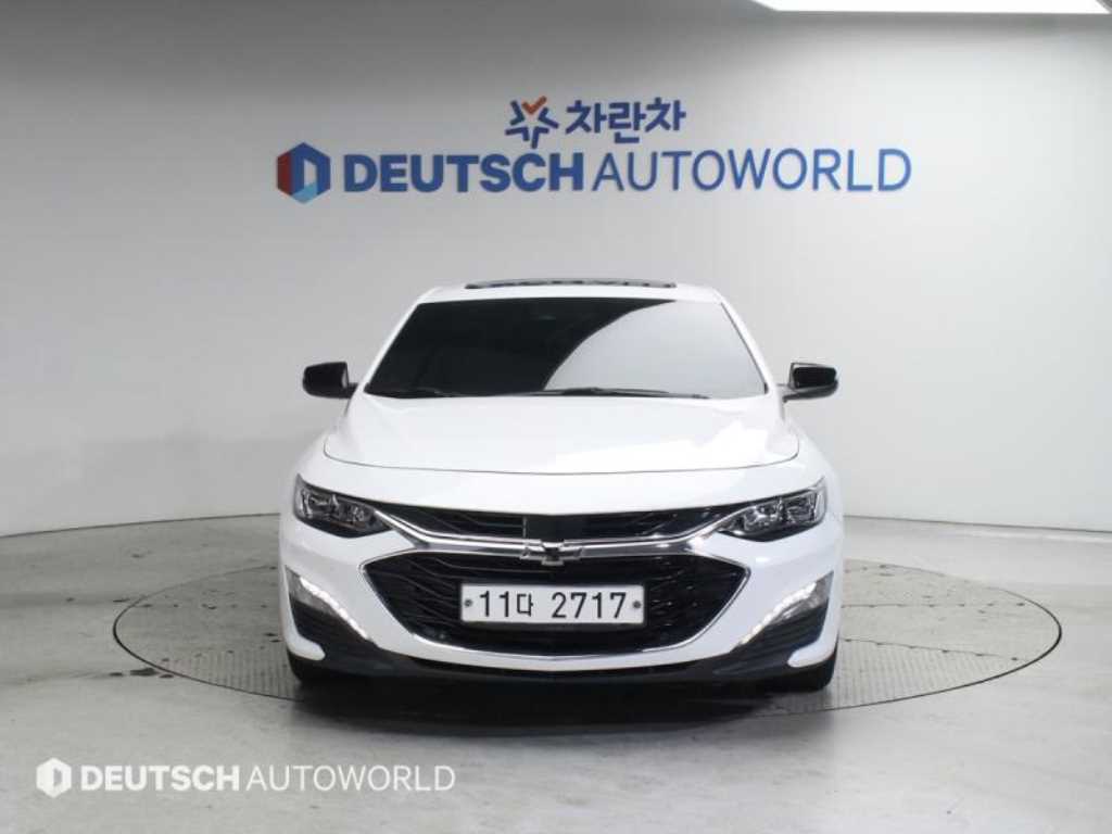 Chevrolet Malibu - Vista 3