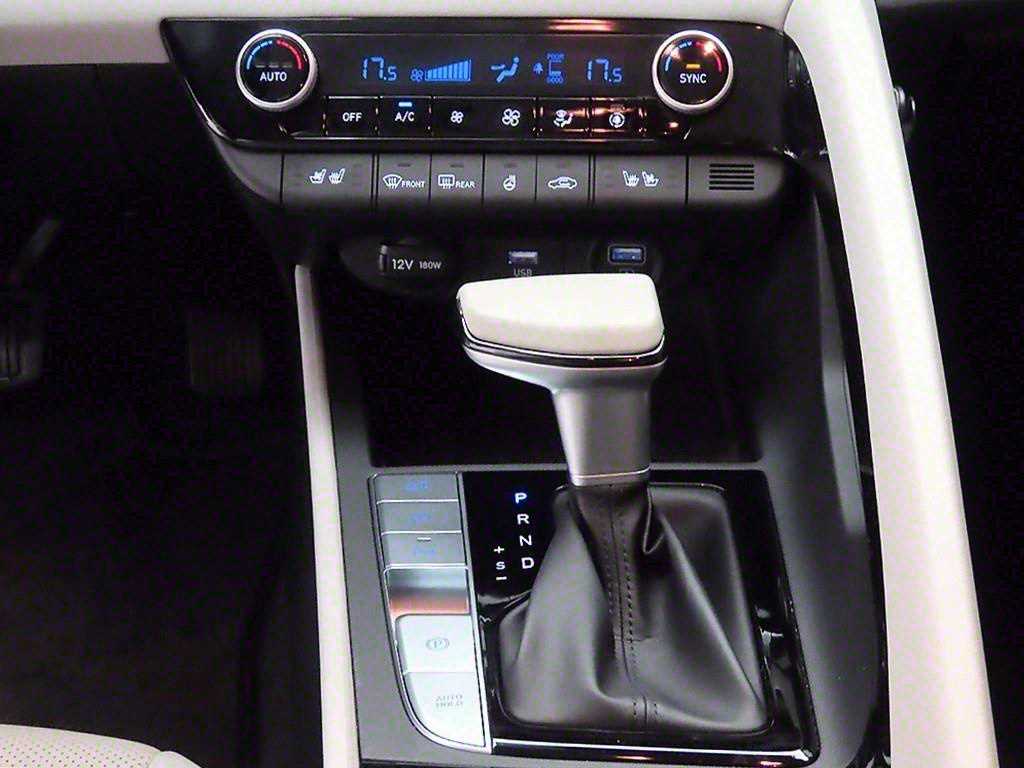 HYUNDAI Avante - Vista 10