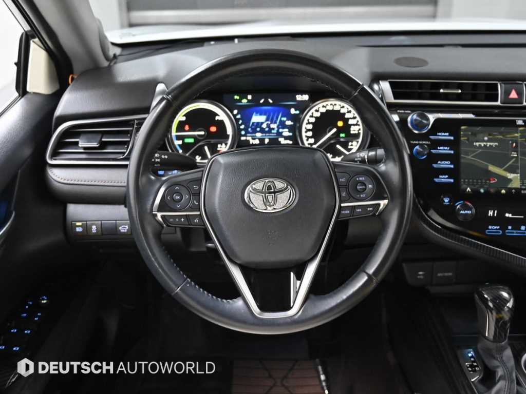 Toyota Camry - Vista 11