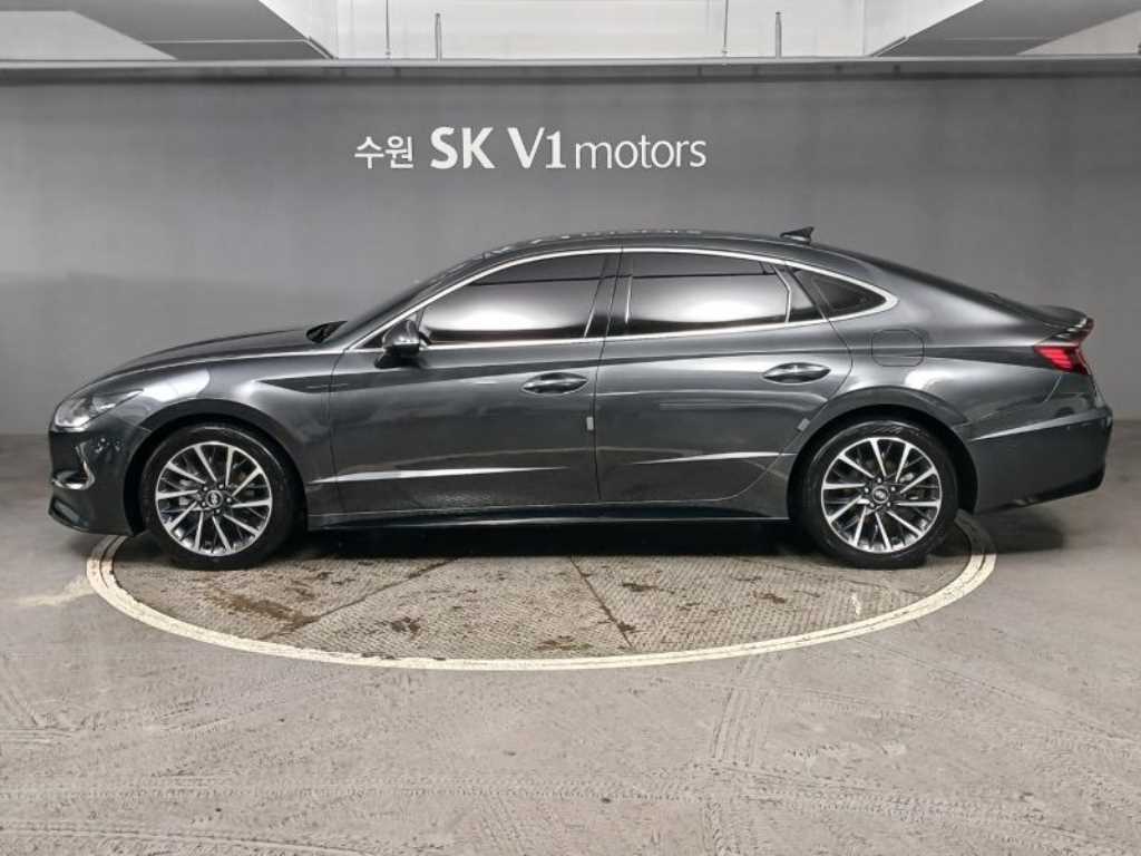 HYUNDAI Sonata - Vista 3