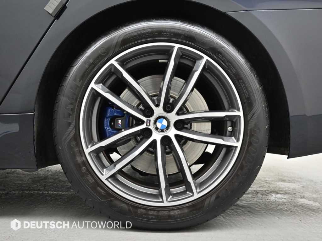 BMW 5 Series - Vista 5