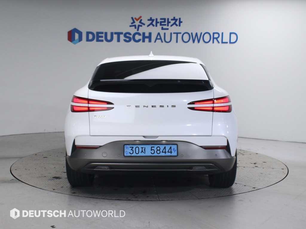 Genesis GV60 - Vista 4