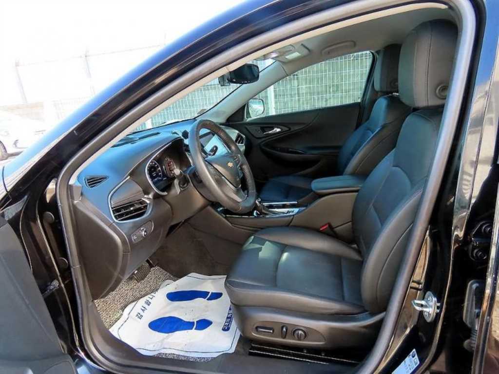 Chevrolet Malibu - Vista 8