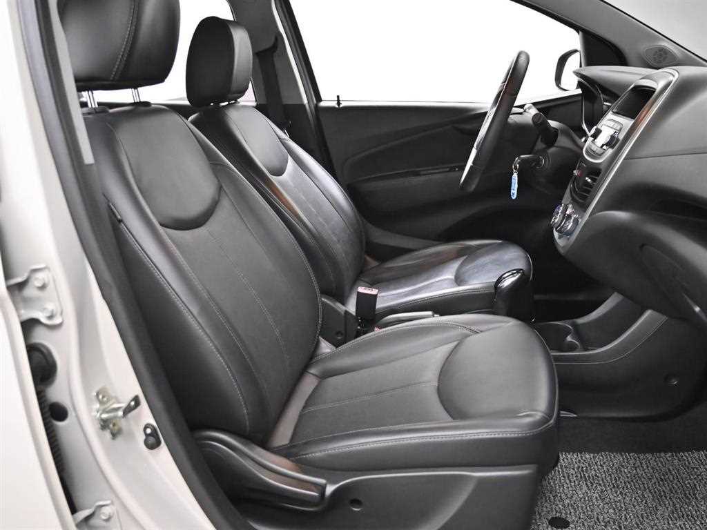 Chevrolet Spark - Vista 6