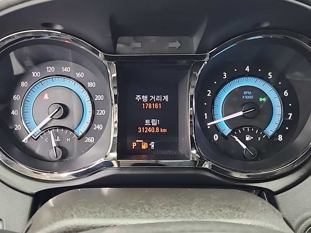 DAEWOO Alpheon - Vista 6