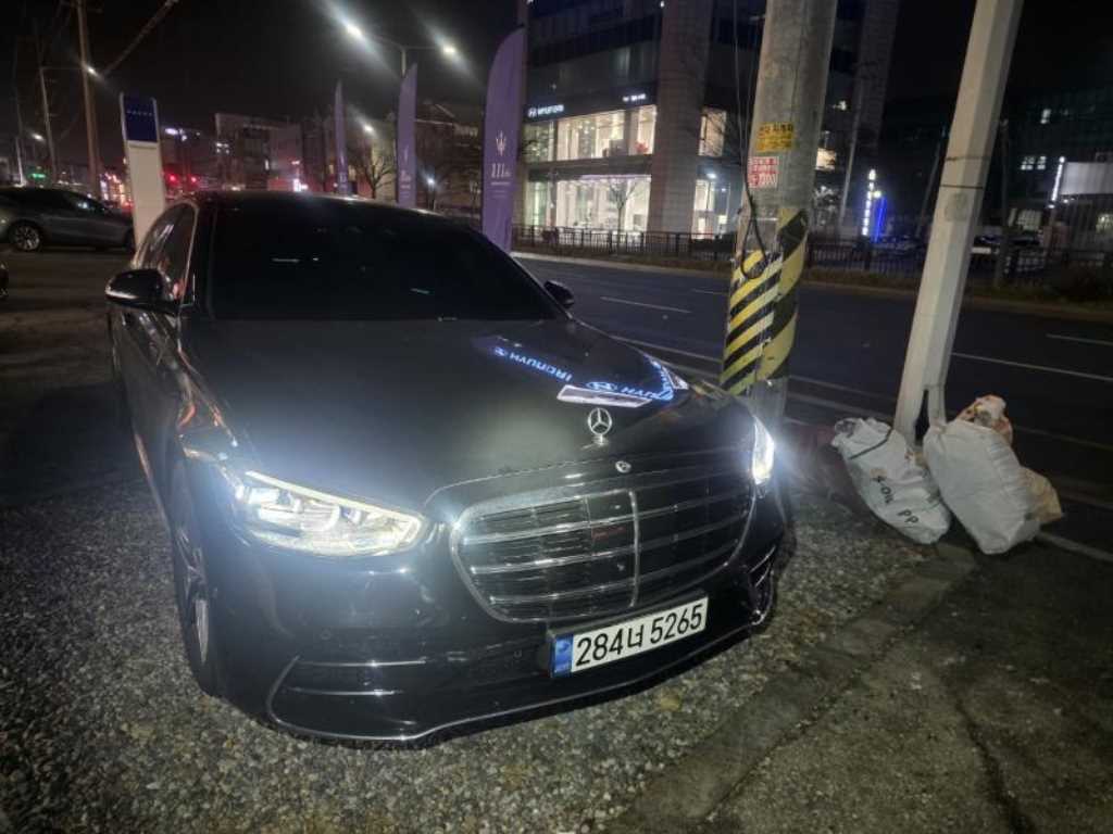 Mercedes Benz S Class 2021 Negro - Importación desde Corea - HF Imports Iquique - Foto 1