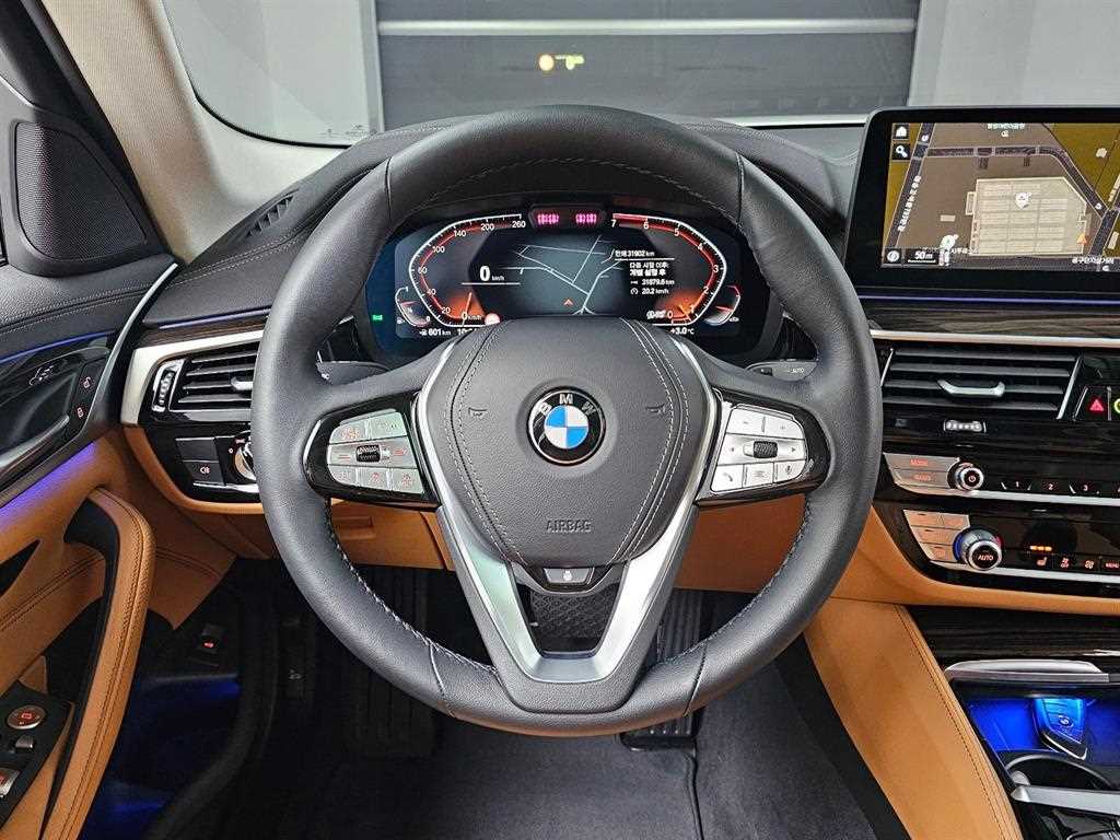 BMW 5 Series 2023 Blanco - Importación desde Corea - HF Imports Iquique - Foto 13