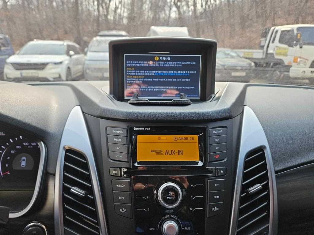 Ssangyong Korando - Vista 11