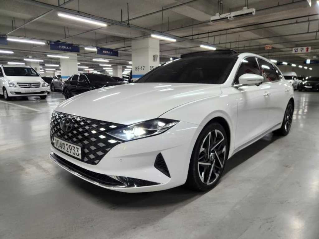 HYUNDAI Grandeur - Vista 2