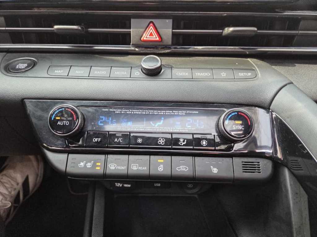 HYUNDAI Avante - Vista 11