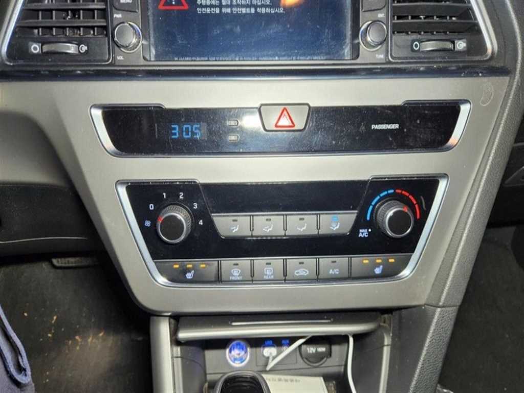 HYUNDAI Sonata - Vista 6