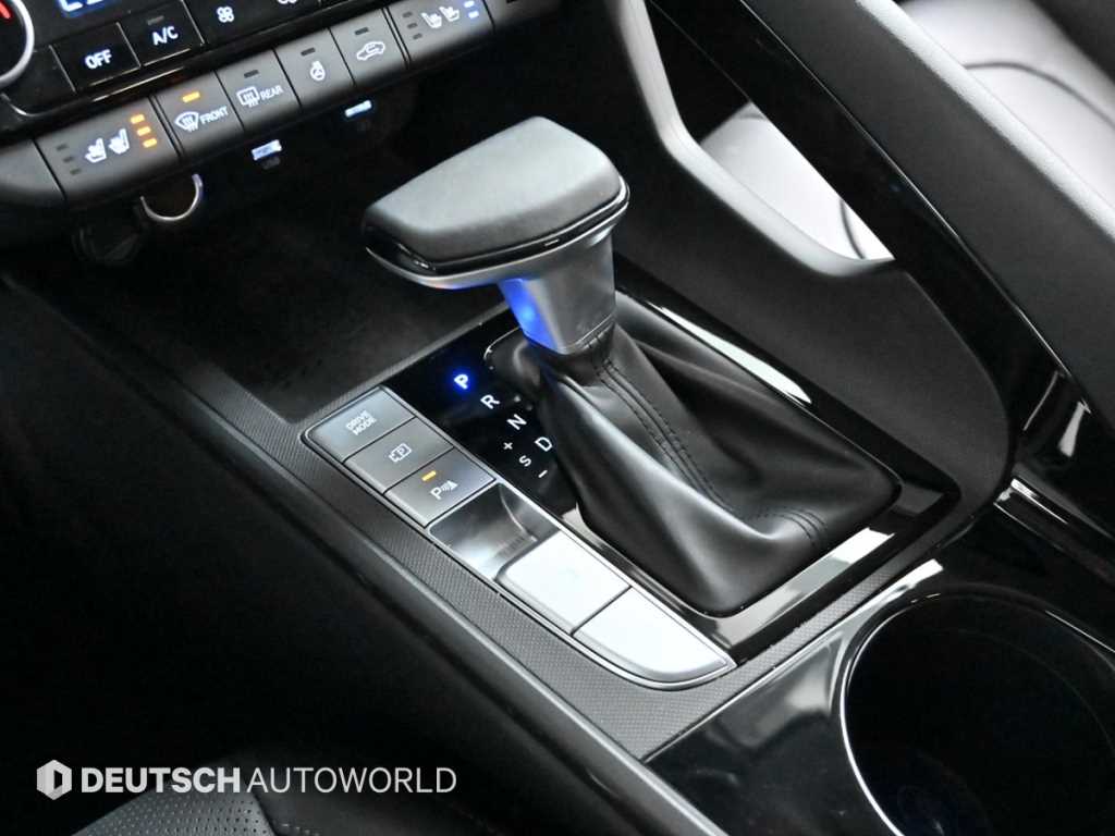 HYUNDAI Avante - Vista 9