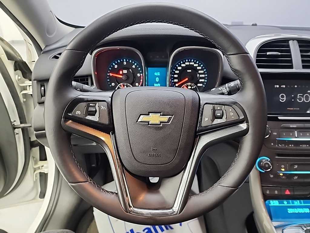 Chevrolet Malibu - Vista 9