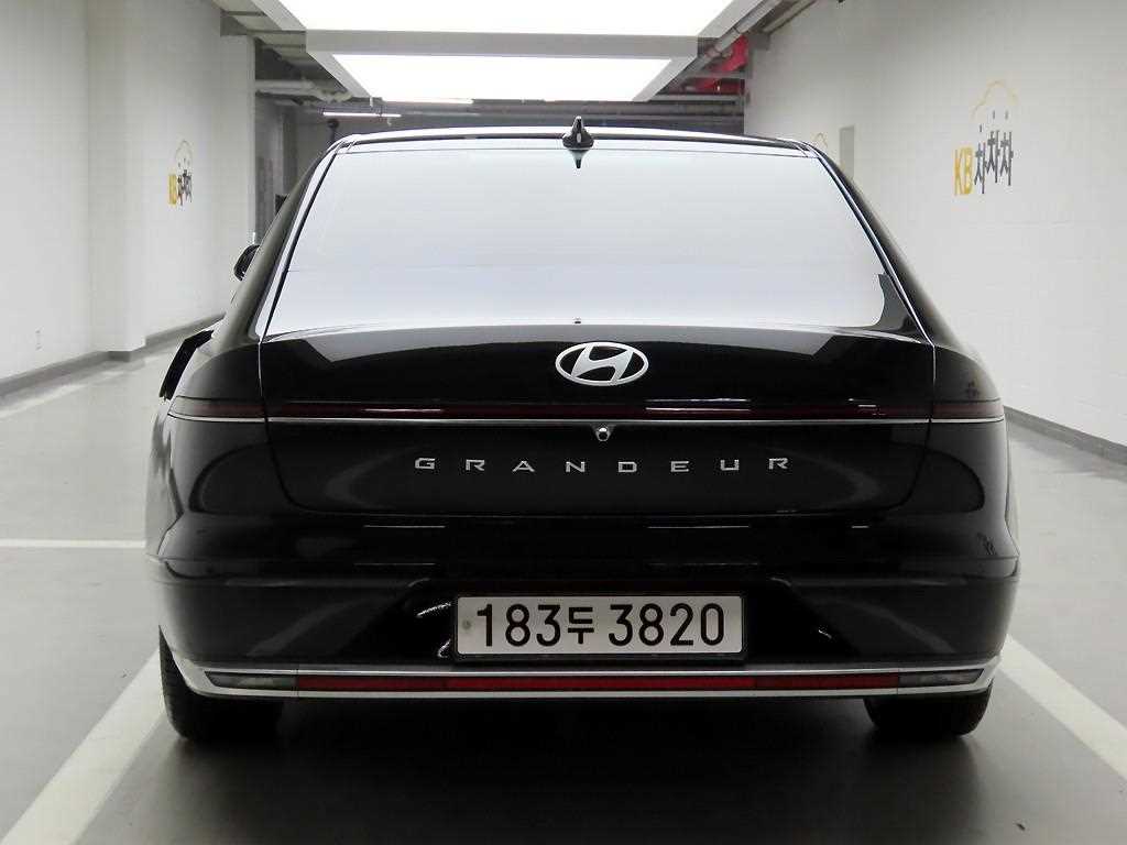 HYUNDAI Grandeur - Vista 3