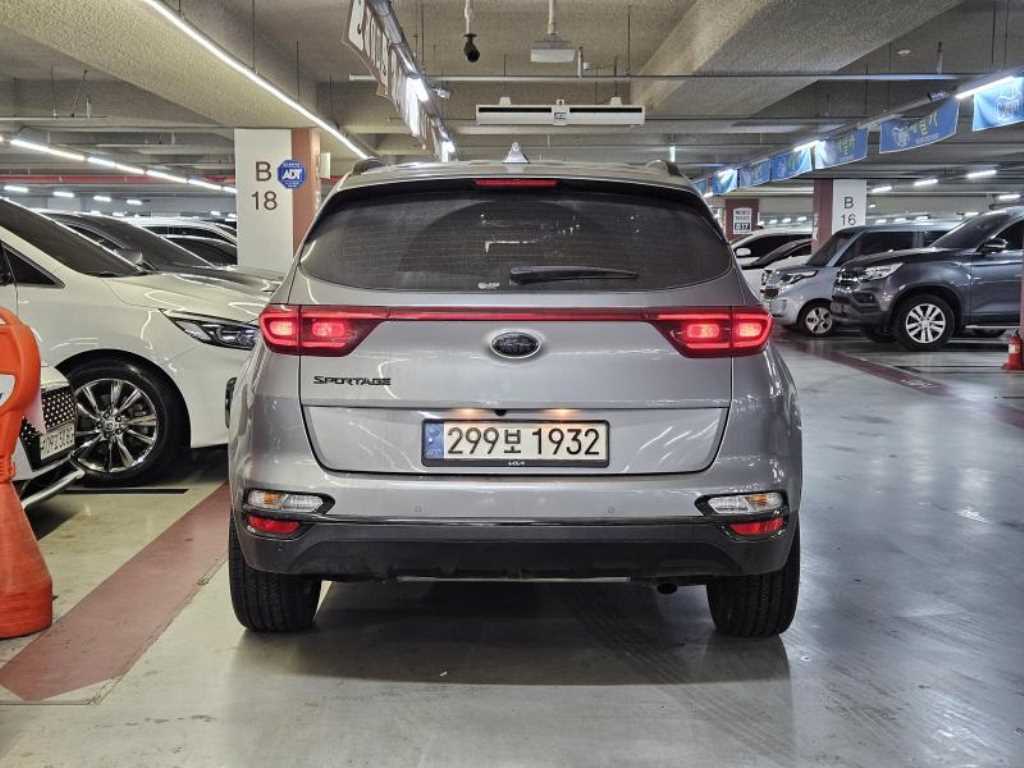 KIA Sportage - Vista 5