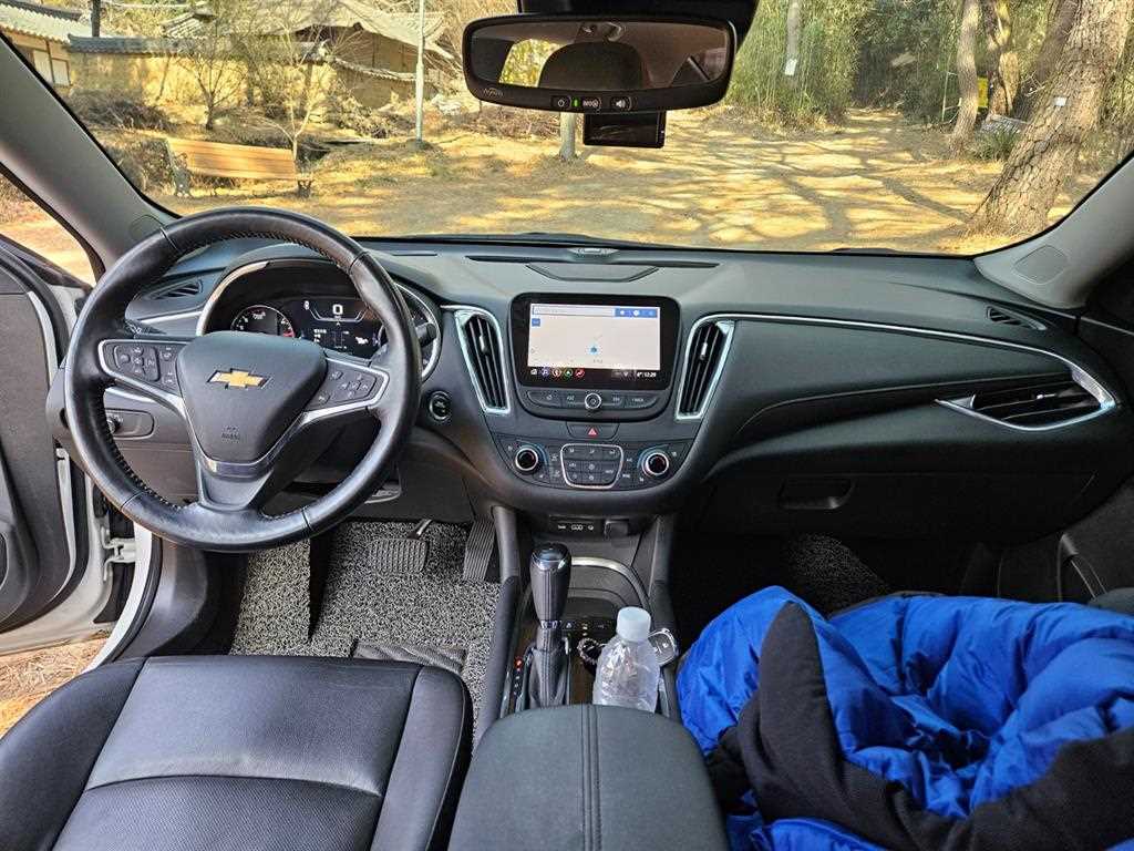 Chevrolet Malibu - Vista 6