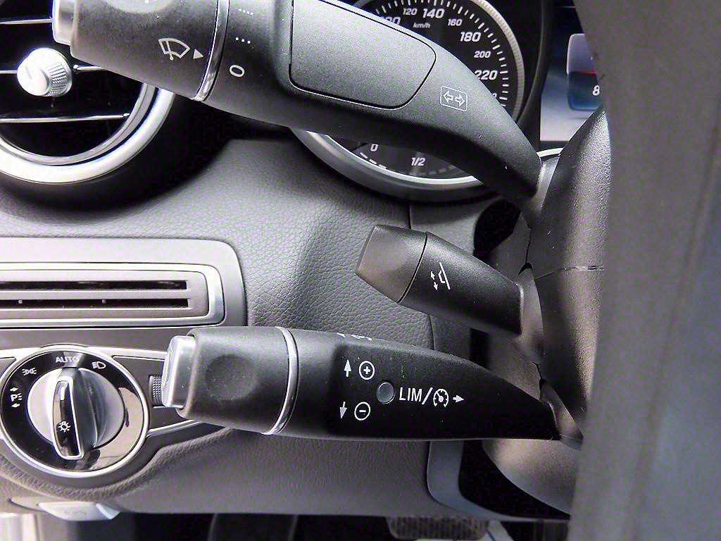 Mercedes Benz C Class - Vista 12