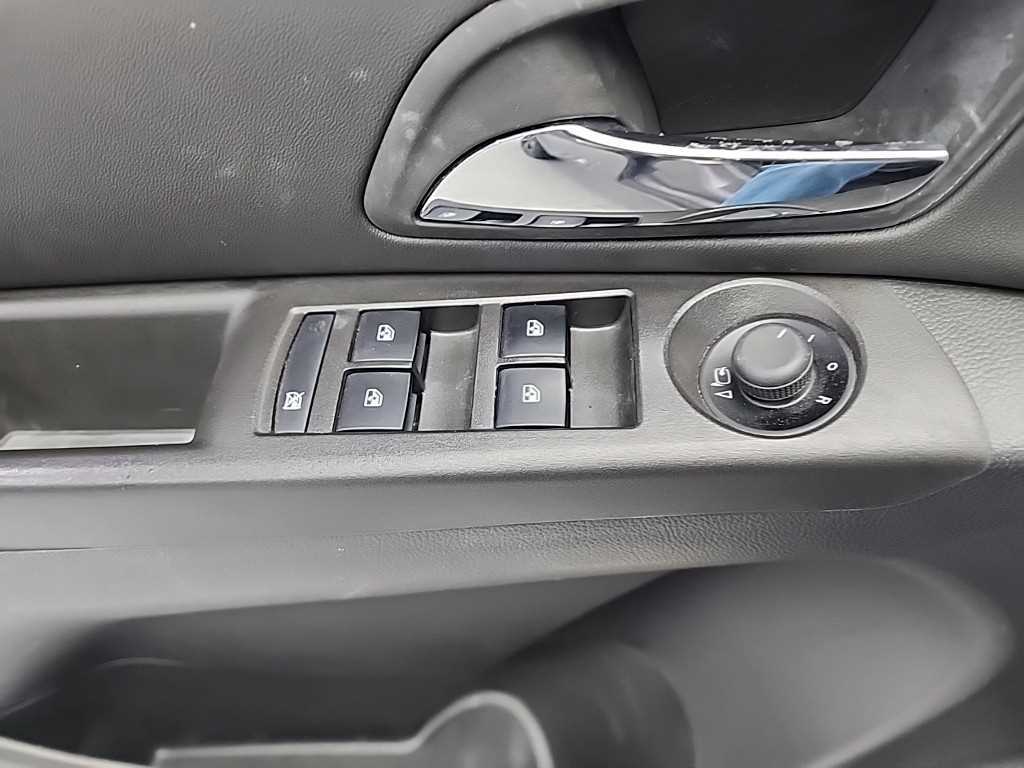 Chevrolet Cruise - Vista 8