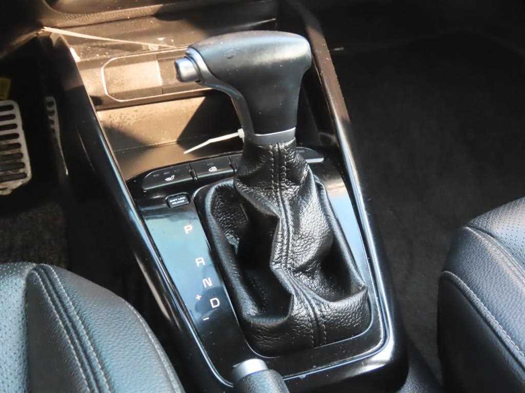 KIA Stonic - Vista 9