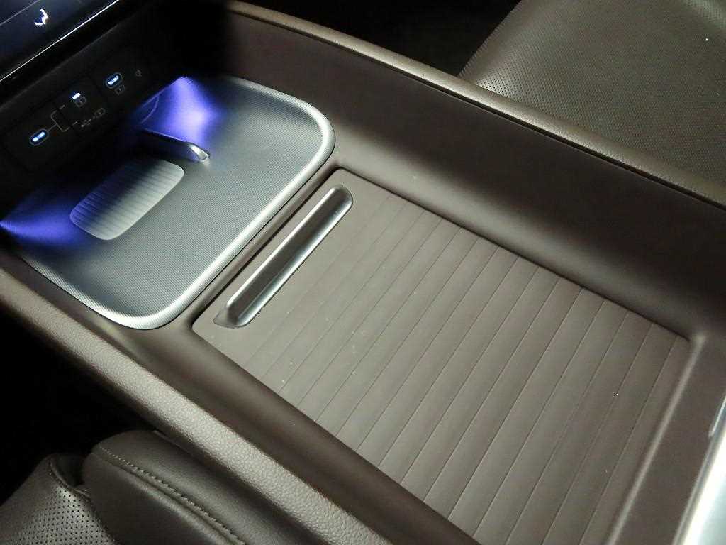 HYUNDAI Grandeur - Vista 12