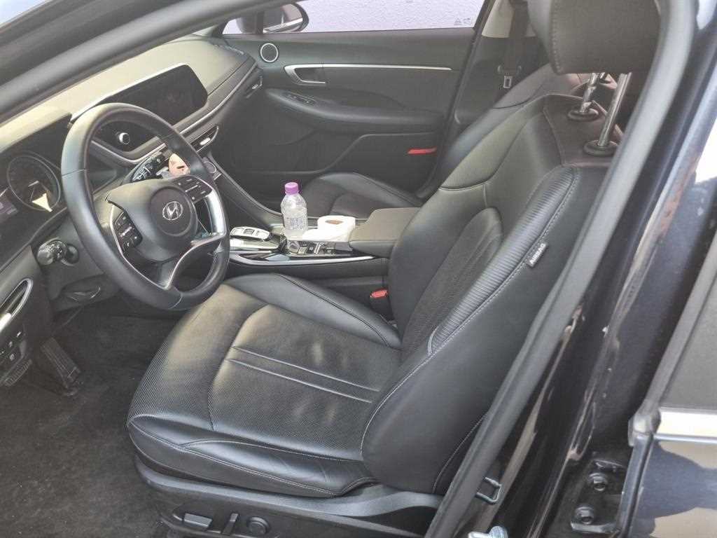 HYUNDAI Sonata - Vista 4