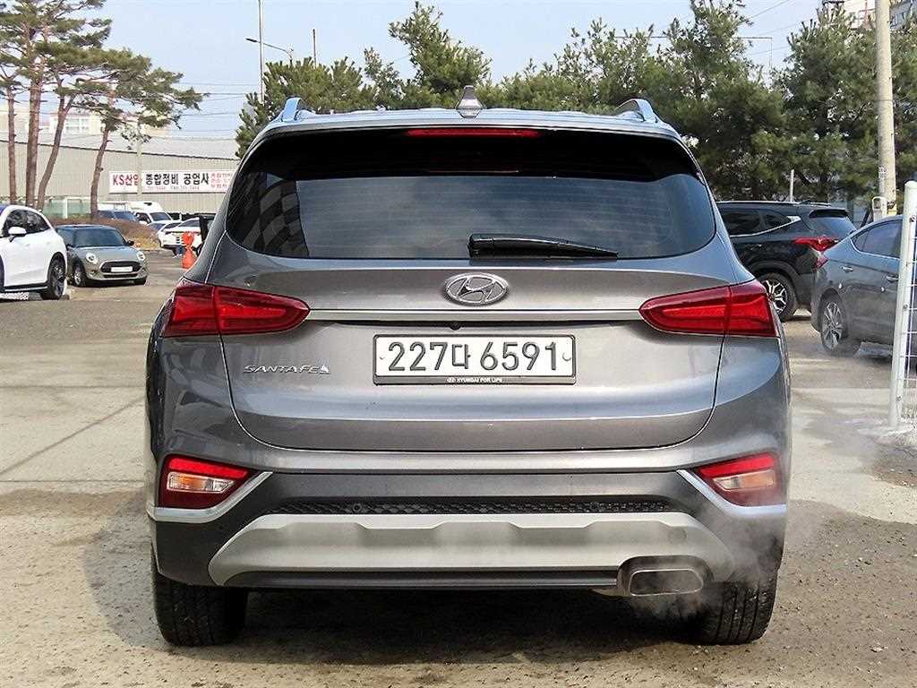 HYUNDAI Santa Fe - Vista 4