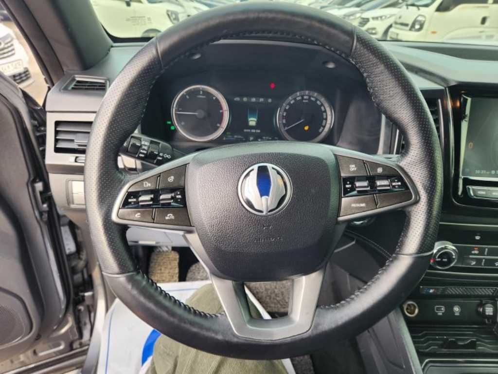 Ssangyong Rexton - Vista 11