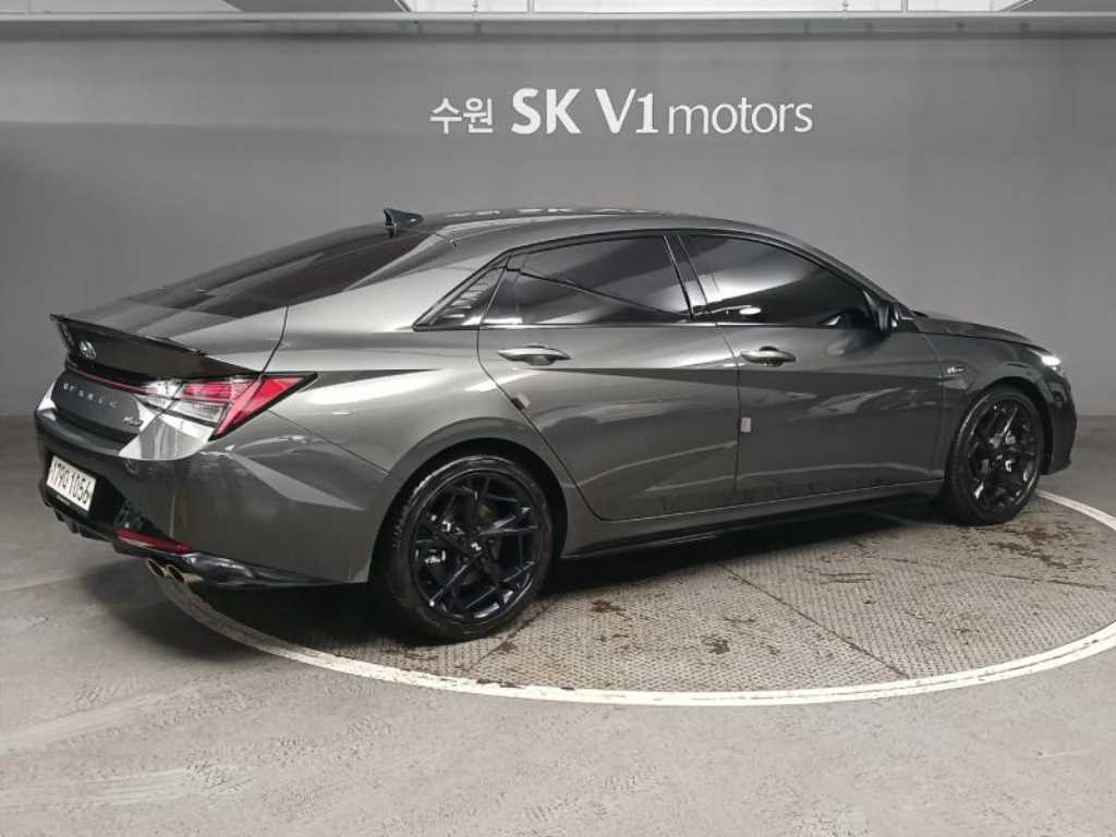 HYUNDAI Avante - Vista 4