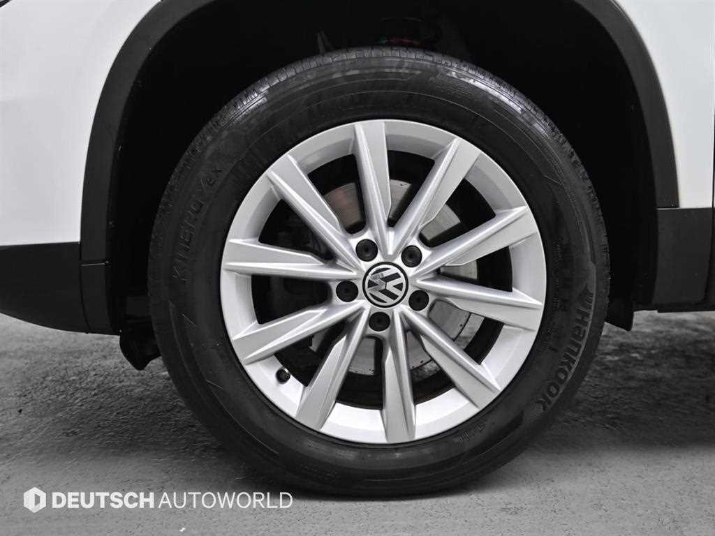 Volkswagen Tiguan - Vista 5