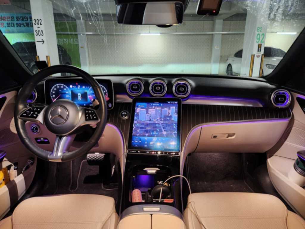 Mercedes Benz C Class - Vista 5