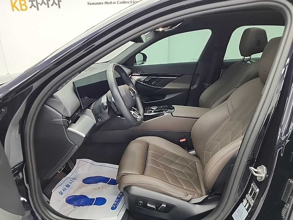 BMW 5 Series - Vista 11