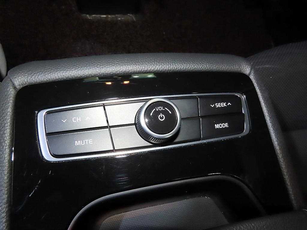 KIA K7 2016 Negro - Importación desde Corea - HF Imports Iquique - Foto 16