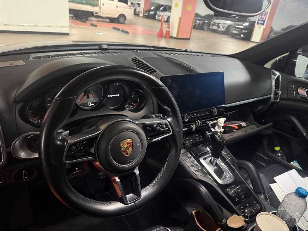 Porsche Cayenne - Vista 3