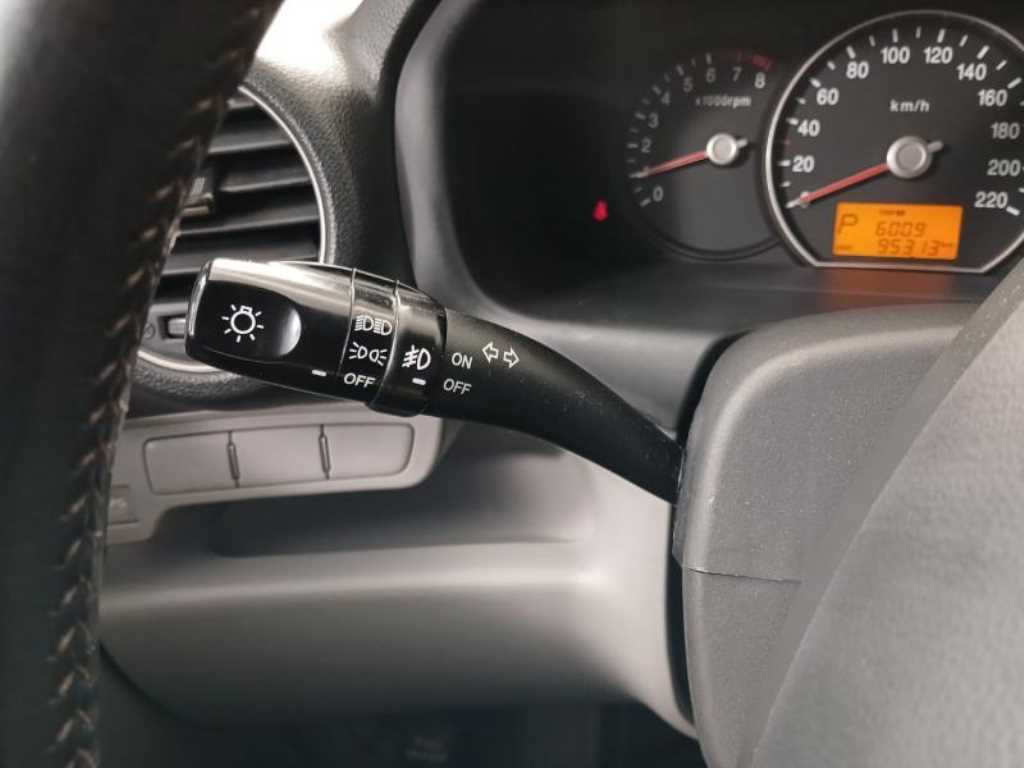 KIA Carens 2008 Gris - Importación desde Corea - HF Imports Iquique - Foto 17