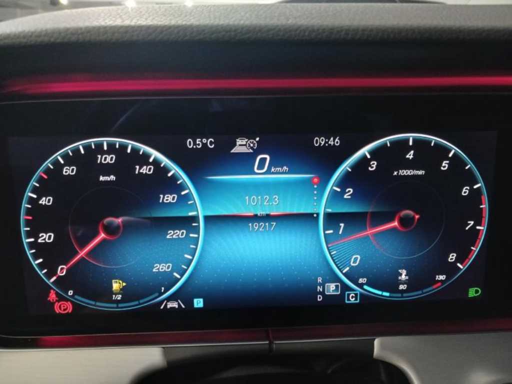 Mercedes Benz E class - Vista 10