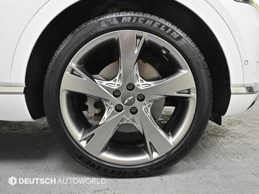 Genesis GV80 - Vista 5