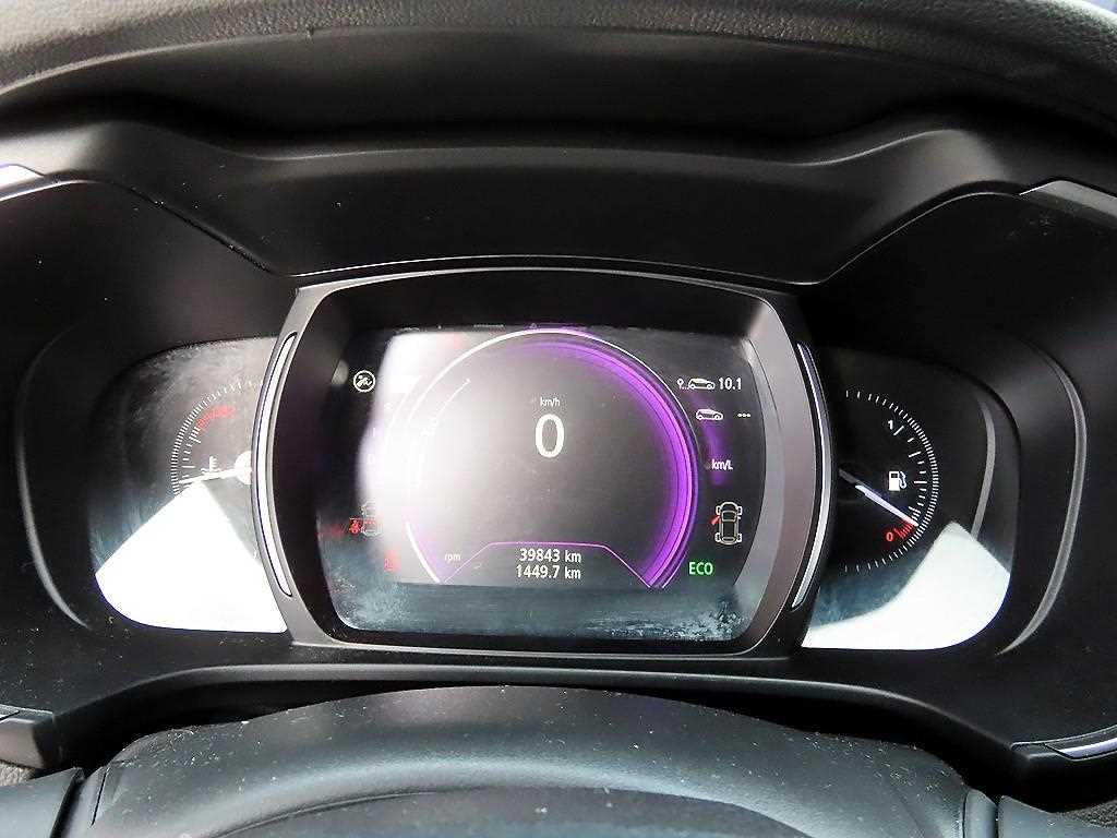 SAMSUNG QM6 - Vista 9