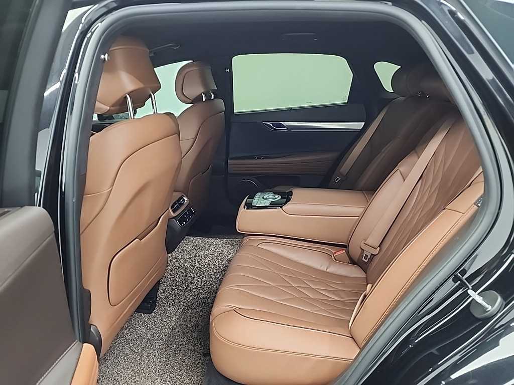 Genesis G80 - Vista 12