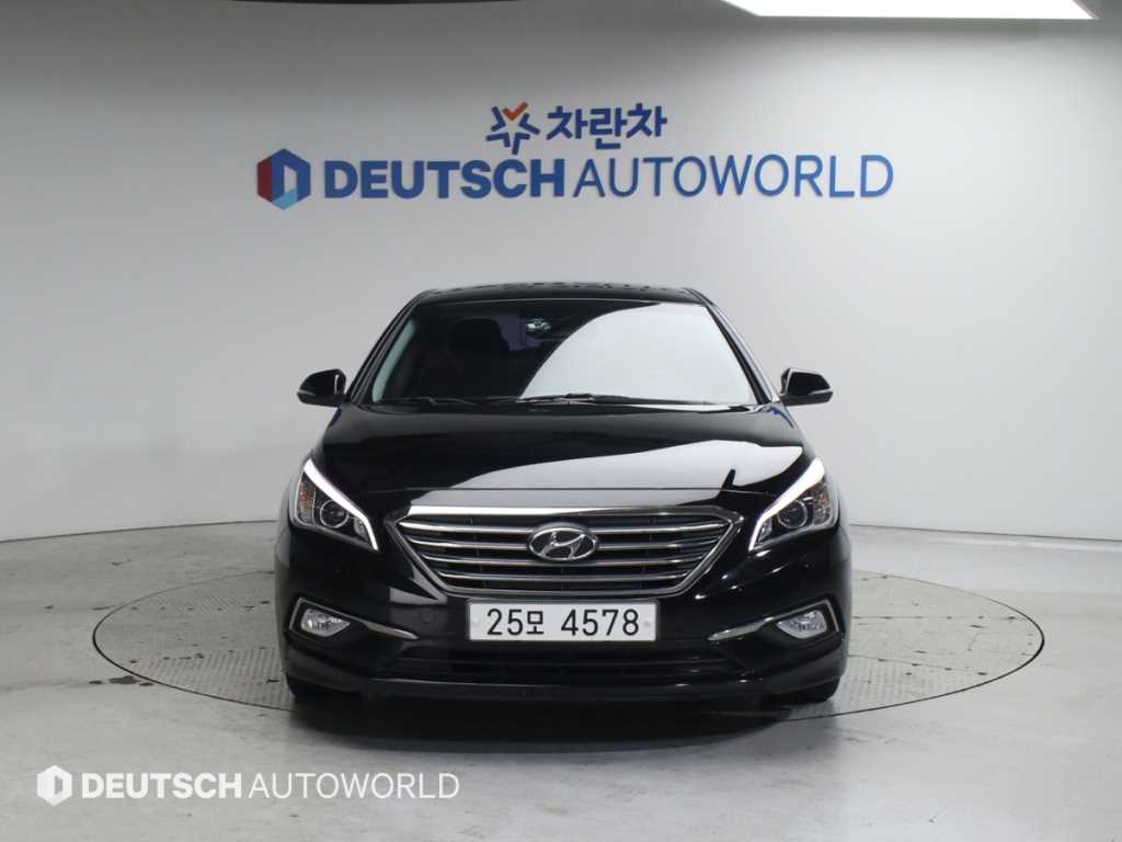 HYUNDAI Sonata - Vista 3