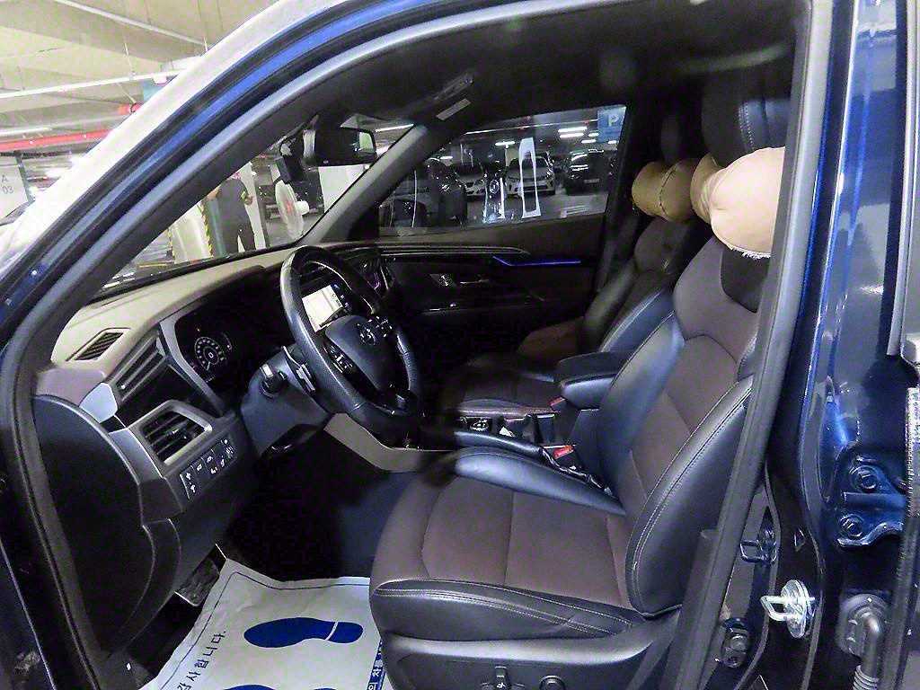 Ssangyong Korando - Vista 6