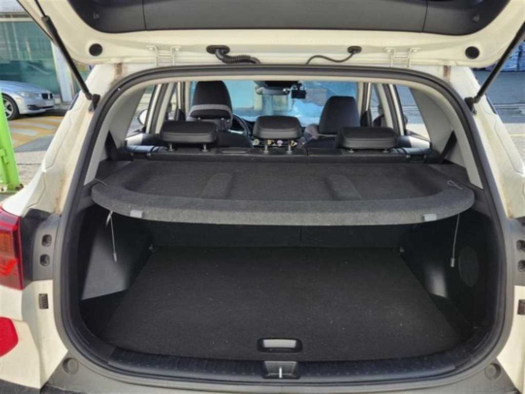 KIA Seltos - Vista 3